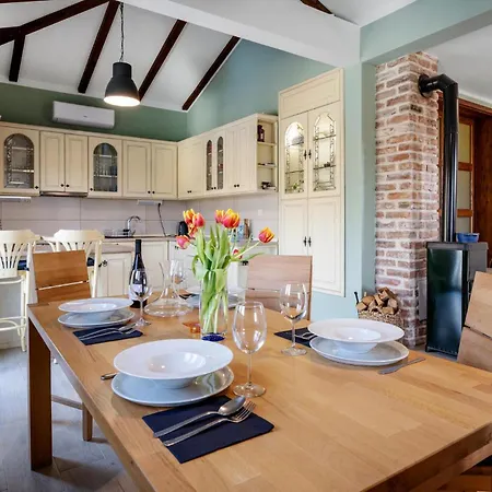 Holiday home Terracotta Zaboric