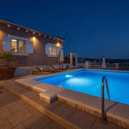 Terracotta بيت للعطل