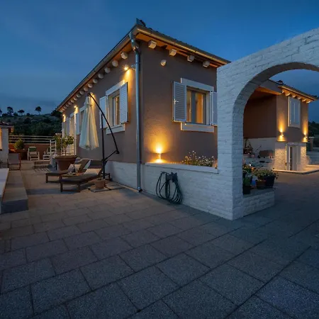 Terracotta بيت للعطل زابوريتش