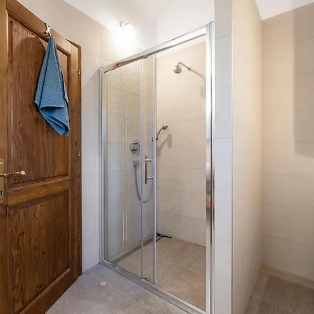 بيت للعطل Terracotta زابوريتش