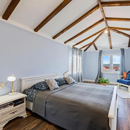 Terracotta بيت للعطل