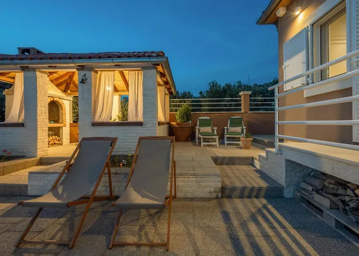 Vikendica Terracotta