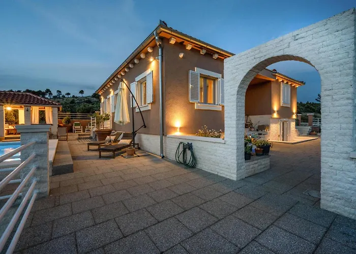 Terracotta Vikendica