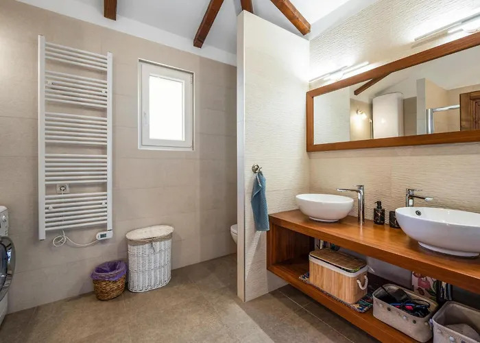 Terracotta Vikendica *