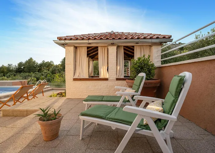 Vikendica Terracotta